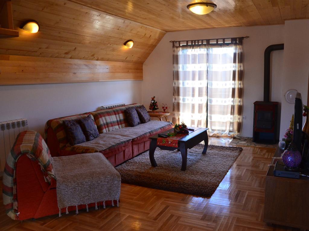 Family Apartments Žabljak Стая снимка