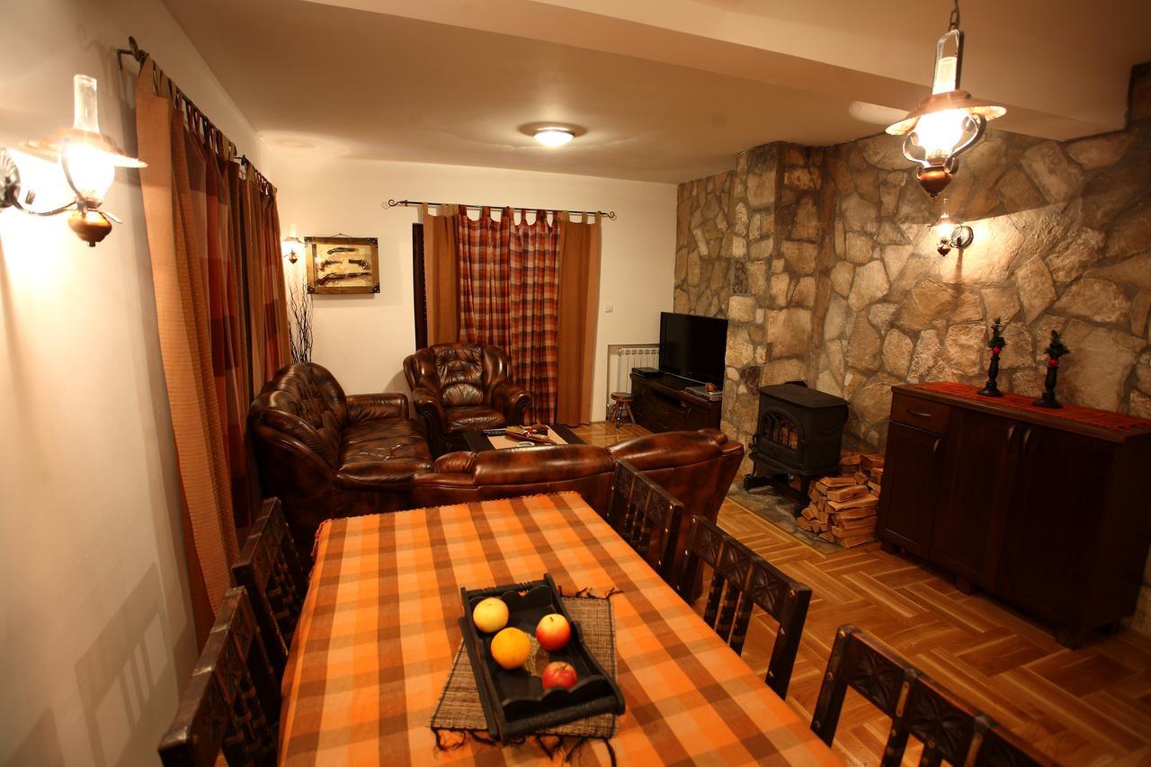 Family Apartments Žabljak Екстериор снимка